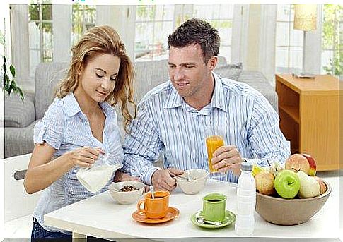 couple having breakfast together 