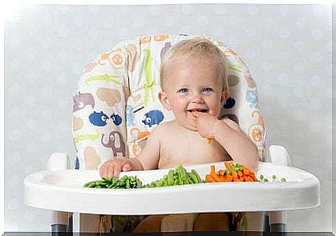 Child eats vegetables