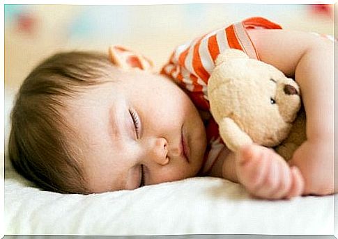 How long should a baby sleep?  In the first few years, it takes at least 10 hours a day