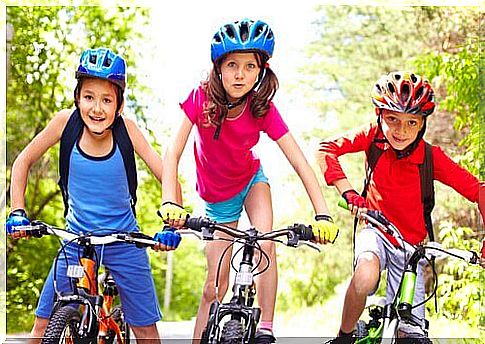 outdoor activity is the best weapon against a sedentary lifestyle in children