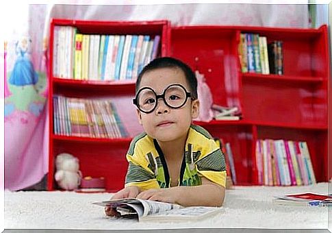 How to teach a child to study alone?